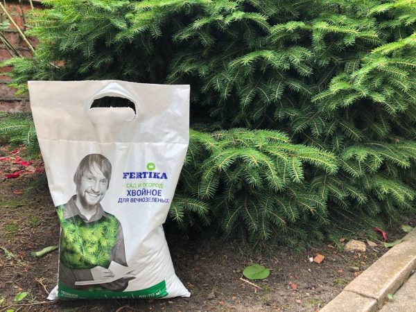 Удобрение Fertika Хвойное Весна